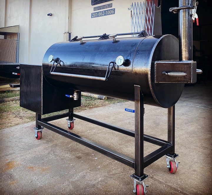 This Central Texas Company Welds Smokers for Texas Pitmasters